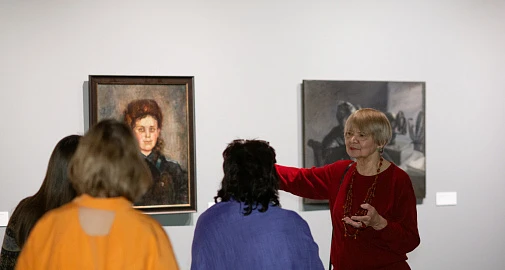 Экскурсия с куратором выставки «Всё это она. Три века женского портрета из собрания Музея „Новый Иерусалим”» Людмилой Денисовой 